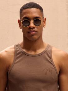 Musero 罗纹修身刺绣“M”无袖背心，春夏度假复活节街头风 - 棕色 - 查看 5