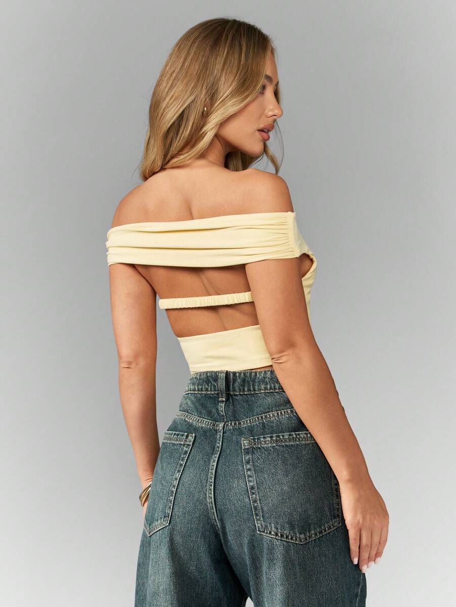 MISSGUIDED Off Shoulder Backless Crop Top Summer Bandeau Elastic Stretch Casual Club Party Festival Y2K Fashion Ribbed Aesthetic - Yellow - View 1