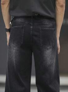 Manfinity LEGND Men's Black Denim Avant-Garde Street Casual Jeans With Zipper Details And Studded Accents