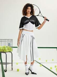 SHEIN MOD Maglietta sportiva con vita in contrasto bianco e nero, Maglietta estiva dolce, abbigliamento da donna in stile college, completo per ritorno a scuola e rave