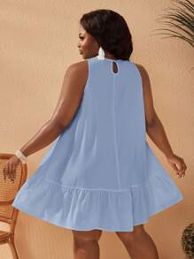 Slaydiva Nuevo estilo rave 2025, look de Pascua, estilo "old money", look de concierto country, look para salir, "fairycore", look de festival, look de vacaciones tropicales para mujer, look de verano, rave, verano europeo, look de primavera, ropa western para mujer talla grande, concierto, look de graduación, vestido blanco versátil, sencillo y casual para diario, vestido mini corto, holgado, con volantes en el dobladillo, monocolor sin mangas, tipo línea A