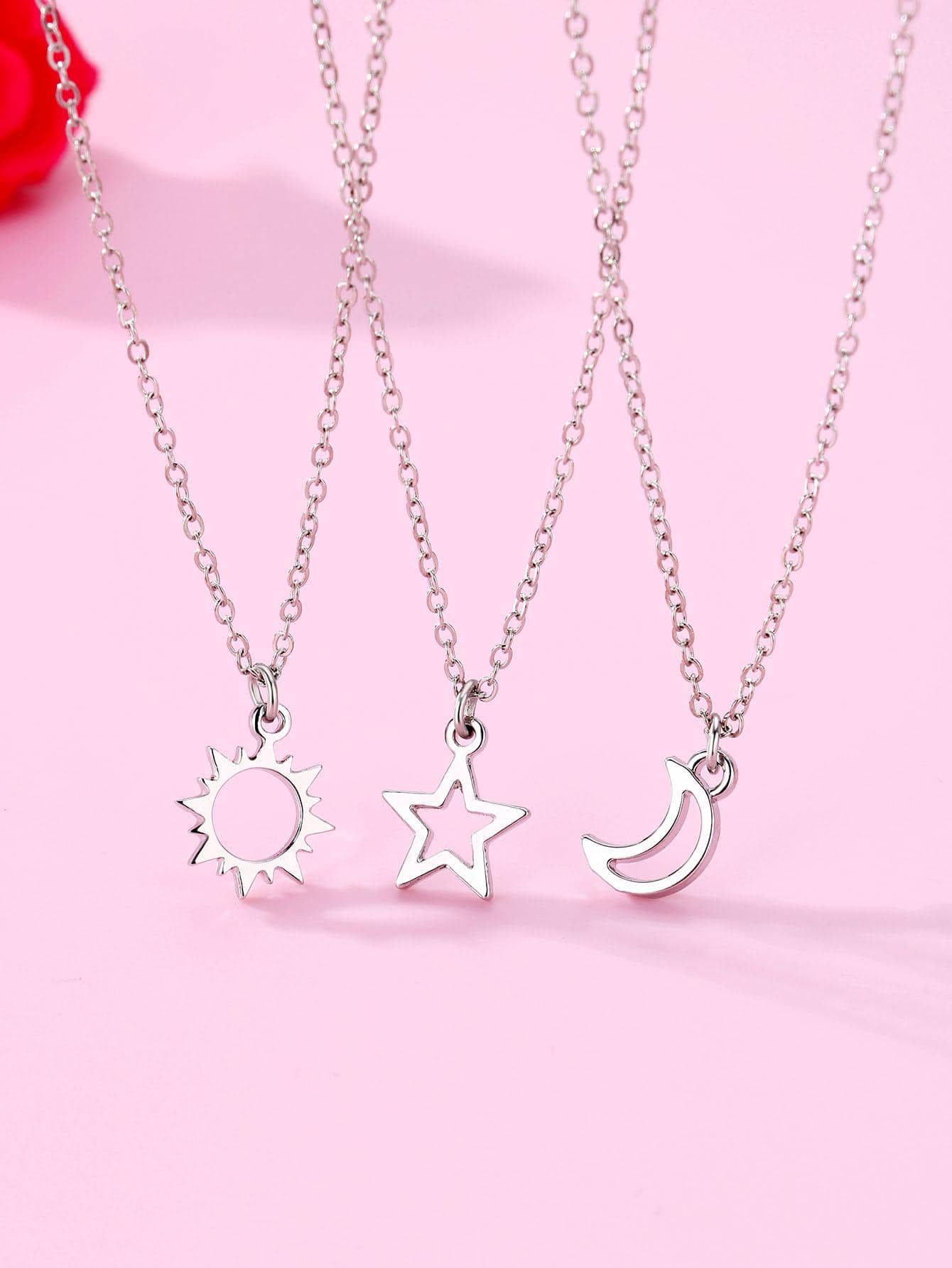 Set Of 3 Zinc Alloy Silver-Colored Iron Chain Necklaces For Girls, Decorated With Cute Sun, Moon And Pentagram Pendants. Suitable For Mother's Day, Mother And Daughter To Wear As Jewelry.