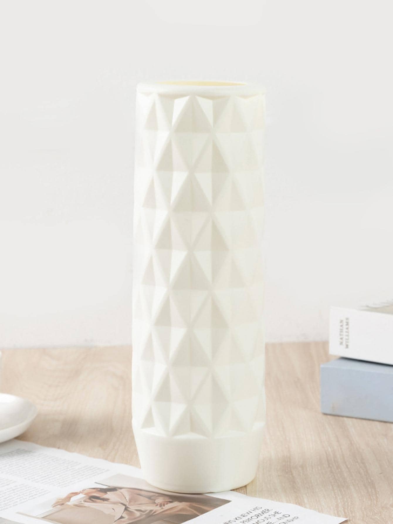 1pc ABS Flower Vase, Modern White Textured Vase For Flower - White - View 1