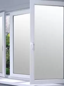 1 rouleau de film décoratif uni, autocollant en verre givré électrostatique PVC pour le confidentialité, pour la maison, les autocollants, les stickers muraux, les décalcomanies vinyles pour la décoration de la maison, articles de décoration de printemps pour rafraîchir votre maison, autocollants de décoration de cadre