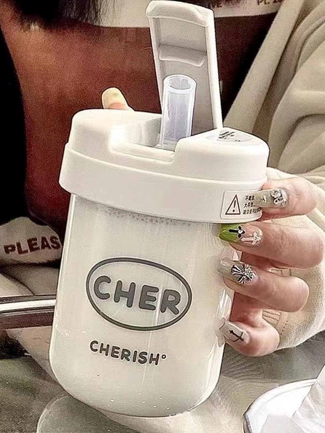 1入組字母圖案隨行杯小型便攜式戶外辦公室水瓶