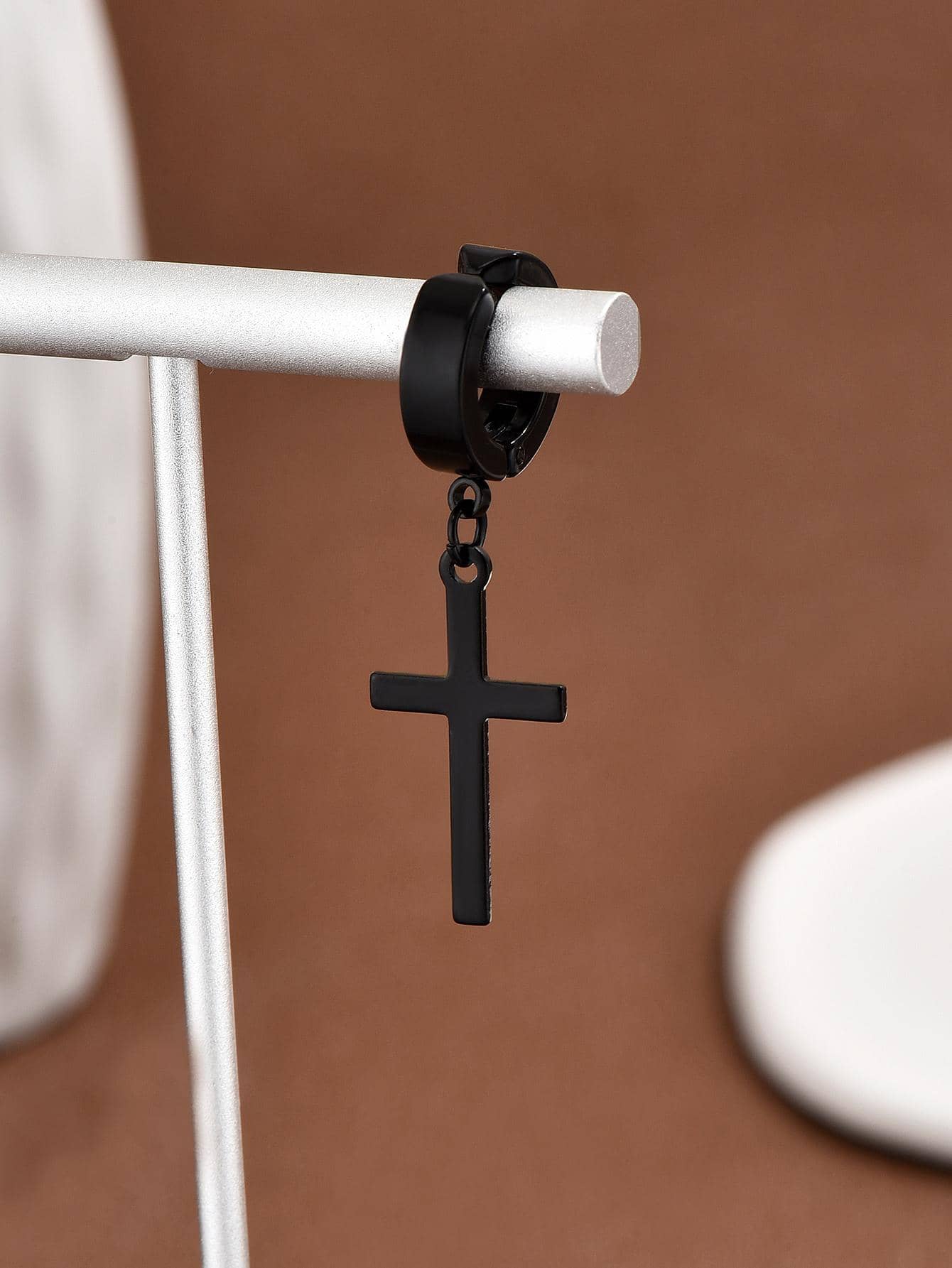 1pc Cross Decor Ear Cuff