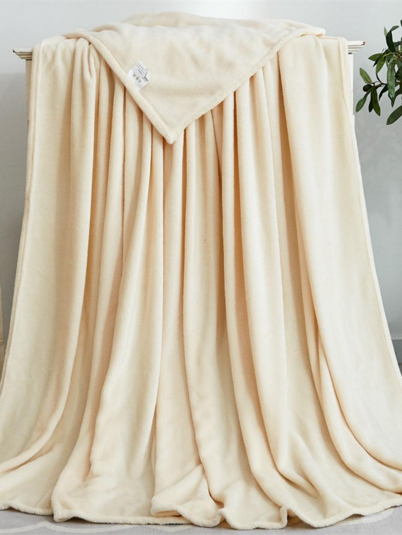 1 szt. Koc w jednolitym kolorze, prosty koc w jednolitym kolorze do łóżka - Beżowy - Zobacz 1