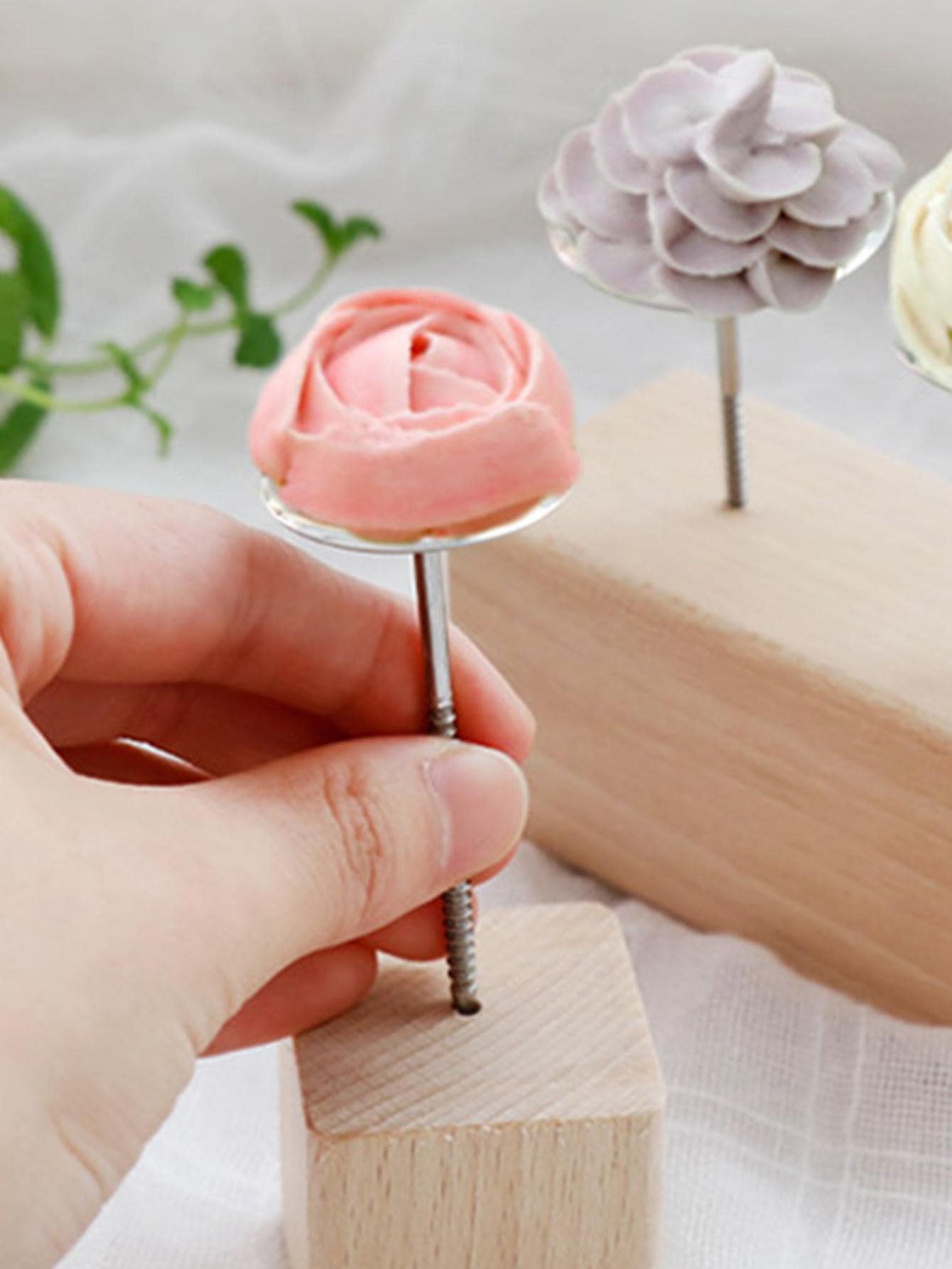 1pc Stainless Steel Cake Decorative Nail, Baking Tool For Kitchen - Silver - View 1