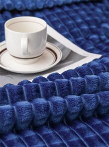 1 Chăn Đồng Màu, Chăn Đắp Giường Màu Xanh Hoàng Gia Ấm Cúng Cho Phòng Ngủ - Xanh đậm - Xem 2