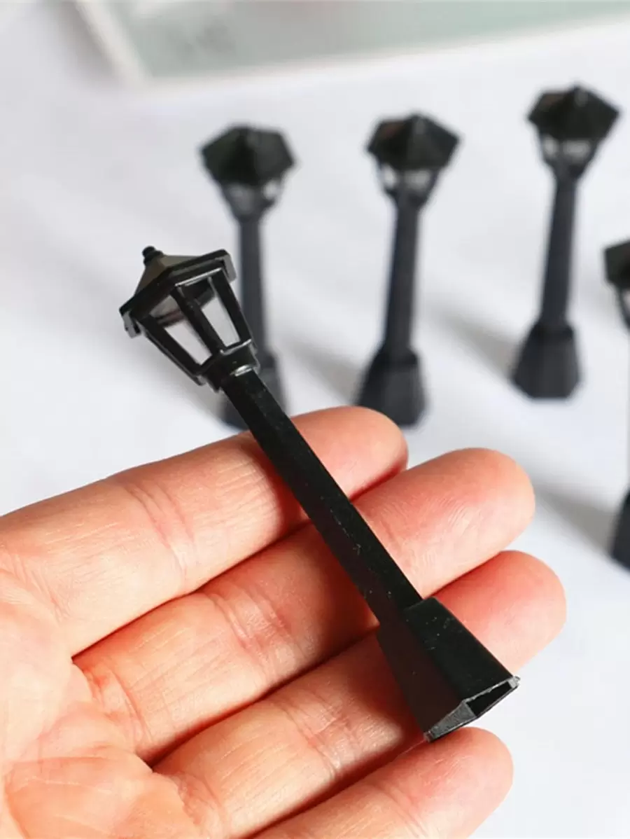 4入組PP花園雕像現代路燈設計家居花園裝飾品 - 黑色 - 查看 1