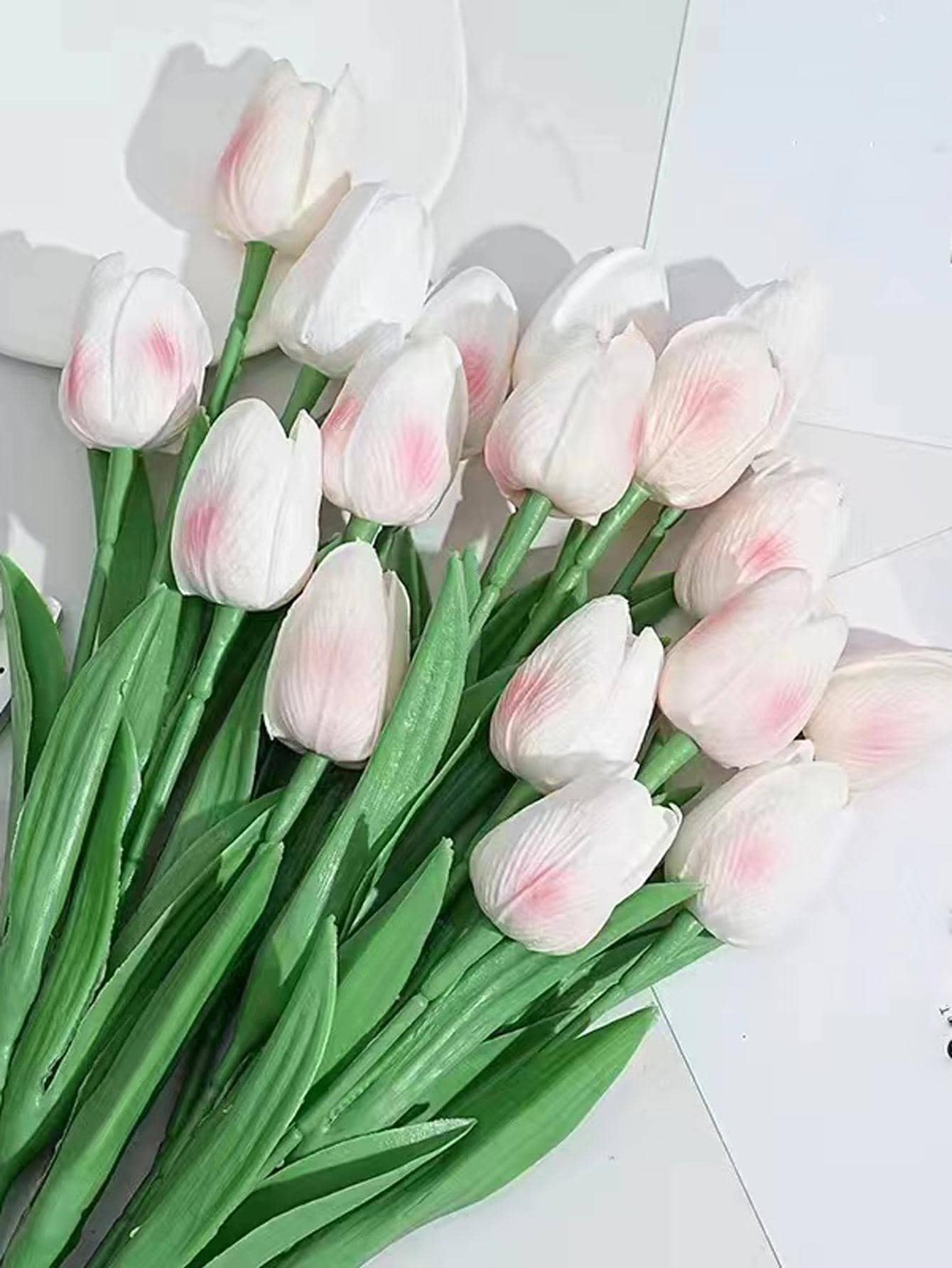 1束/6 朵迷你鬱金香人造花北歐風格家居、飯店、婚禮裝飾、跨國模擬花 - 淺粉色 - 查看 1