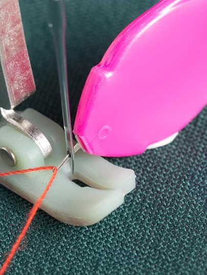 1 pezzo Infila ago plastico filo moderno plastico per casa