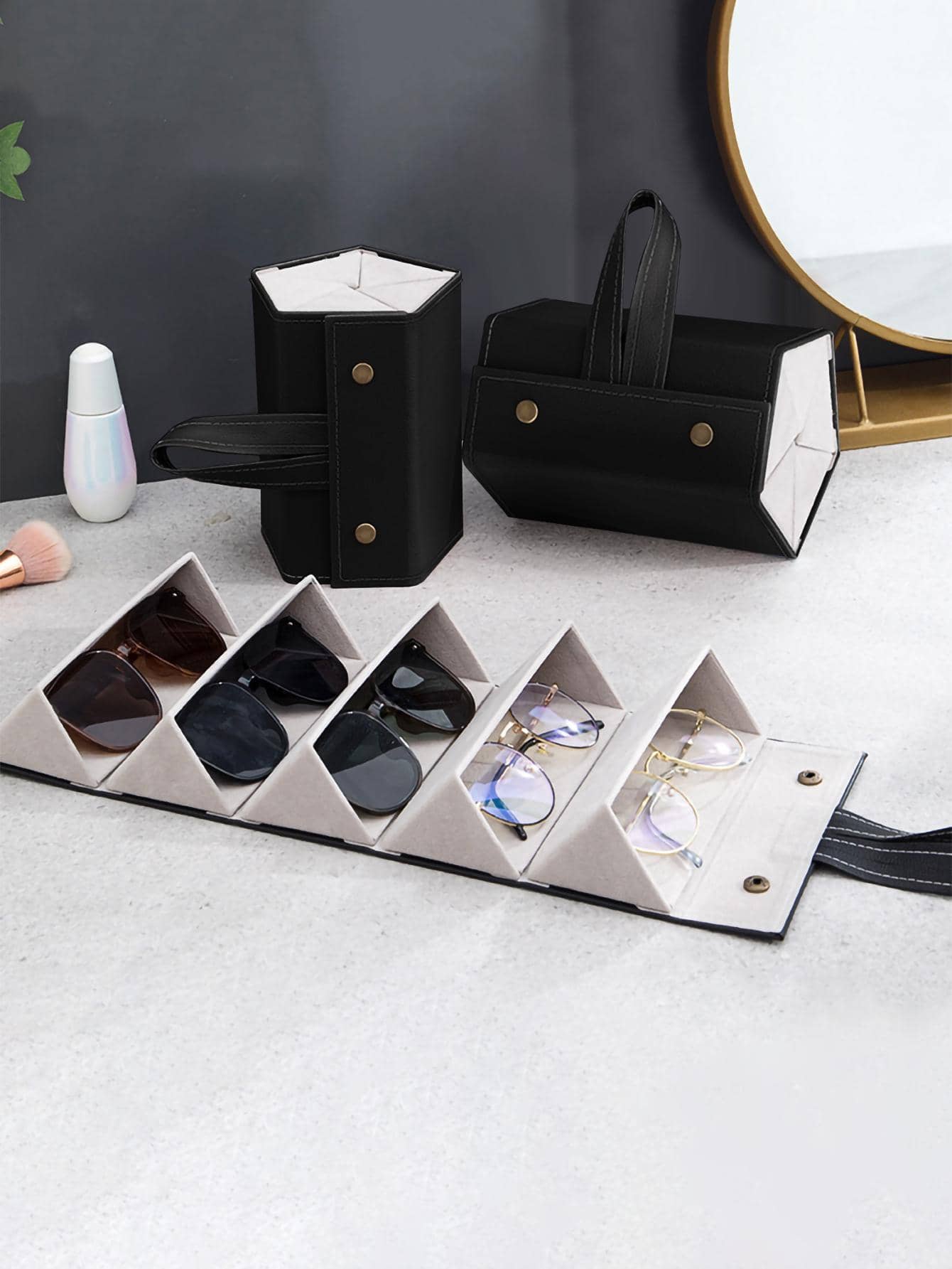 1pc Black Glasses Storage Bag, Modern Foldable Glasses Container For Travel - Black - View 1