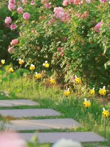 10pcs Bee Shaped Decorative Garden Stake - Multicolor - View 2