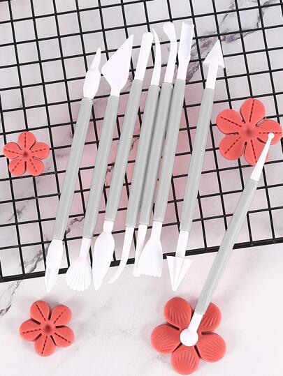 8件套蛋糕装饰工具，包括饼干模具、棉花糖雕刻刷和造型工具，用于DIY蛋糕糖霜装饰