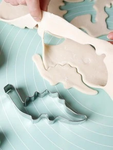 1 套 4 件不锈钢恐龙系列饼干模具，DIY 卡通图案烘焙饼干模具