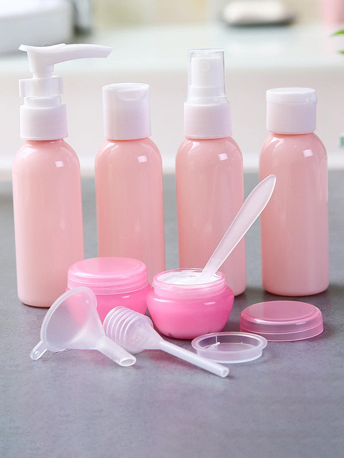 1set PET Lotion Dispenser, Minimalist Spray Bottle For Travel - Pink - View 1