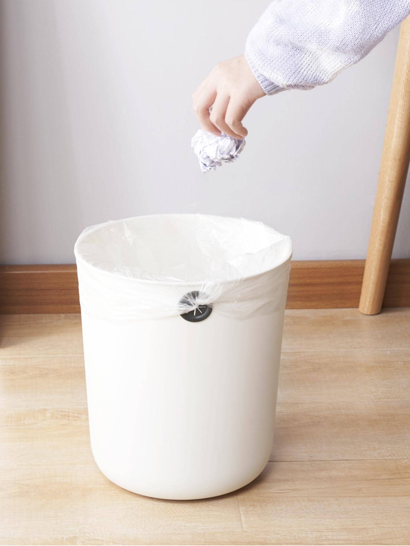 1pc Solid Color Simple Waste Bin - White - View 1