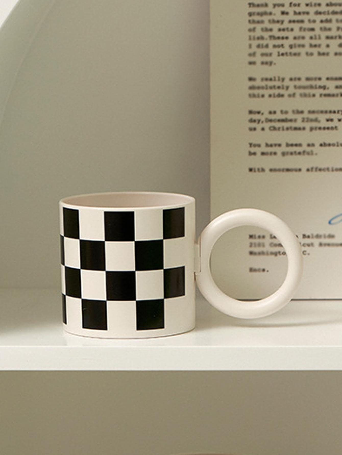 1 pieza Taza de oficina de trabajo moderno con patrón de cuadros para diariamente - Blanco y Negro - Ver 1