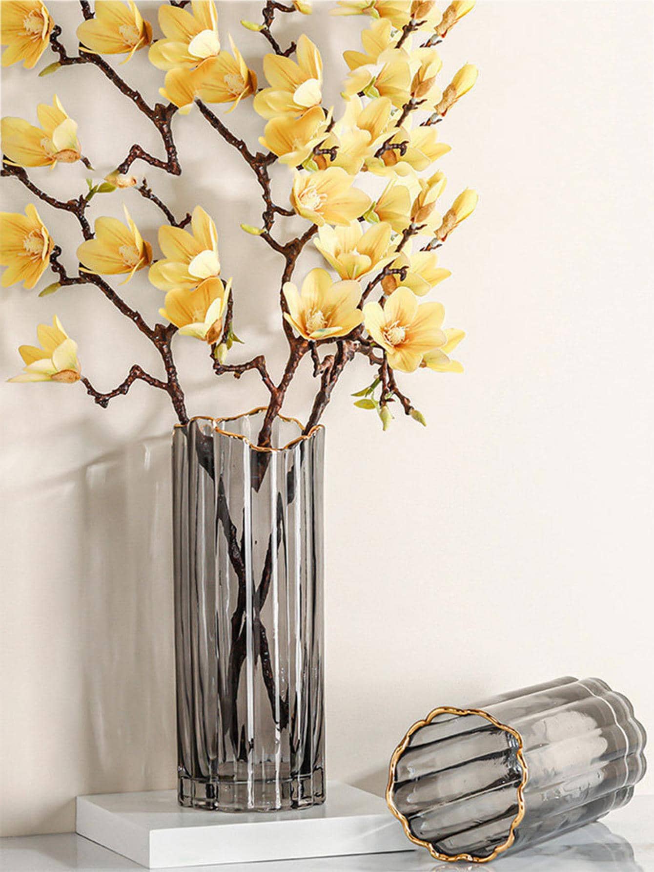 1入組玻璃花極簡風格透明紋理質感細節花瓶適用於家庭