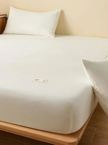 1pc Solid Color White Fitted Sheet, Minimalist Fabric Breathable Fitted Bottom Sheet For All Season - White - View 3