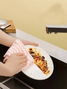 1pc Household Wave Pattern Dishwashing Cloth, Thick Coral Fleece Non-Stick Oil Slouchy Cleaning Cloth, Kitchen All-Purpose Cleaning And Water-Absorbing Dishwashing Cloth - Multicolor - View 2