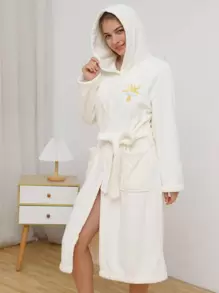 1pc Coral Velvet Hooded Bathrobe, Striped Loungewear