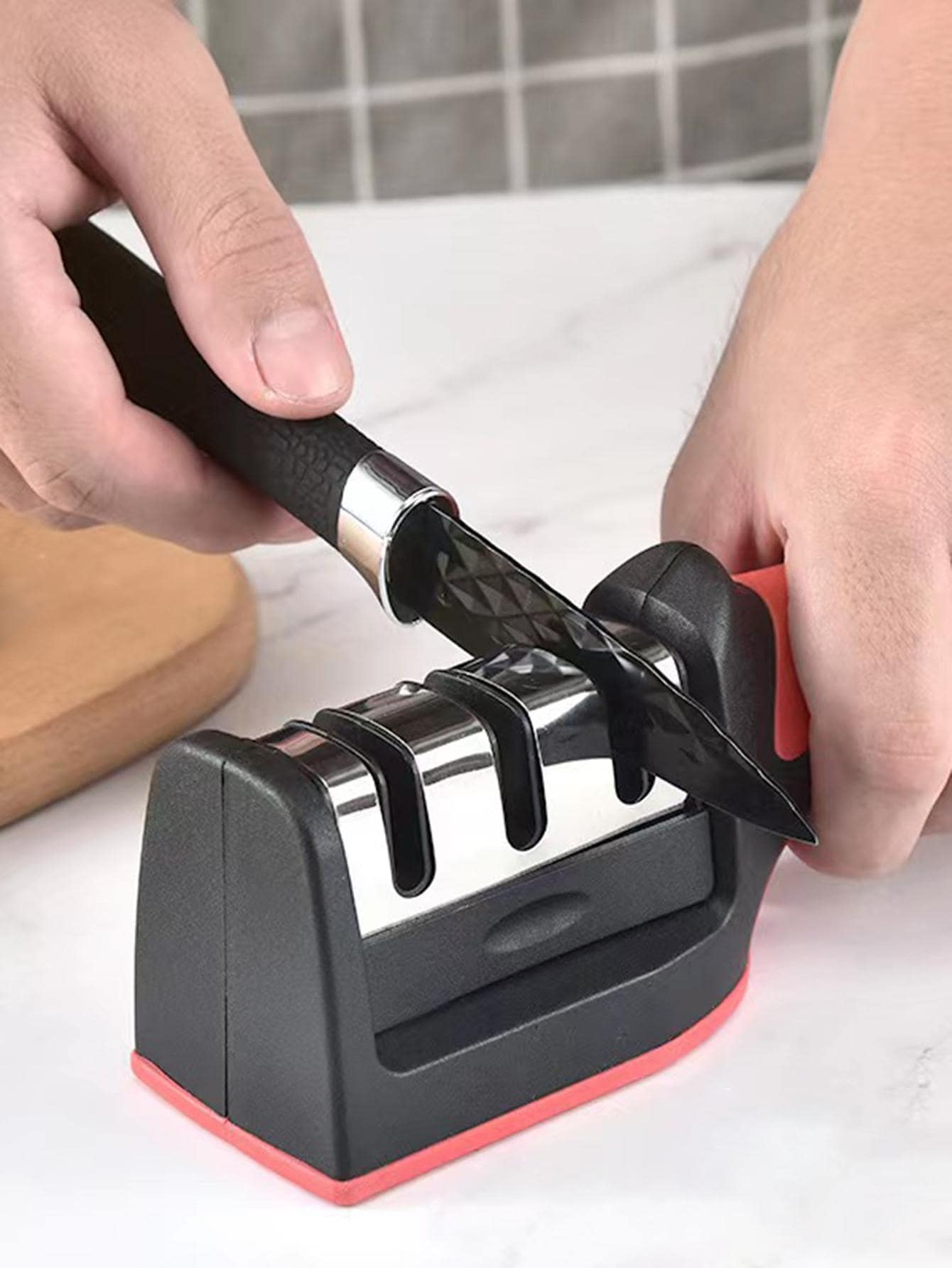 1 pieza Afilador de cuchillos multifuncional negro/rojo para el hogar, piedra de afilar para ajuste rápido del ángulo con afilado automático para tijeras y cuchillos, se incluye en empaque aleatorio de caja o bolsa - Multicolor - Ver 1