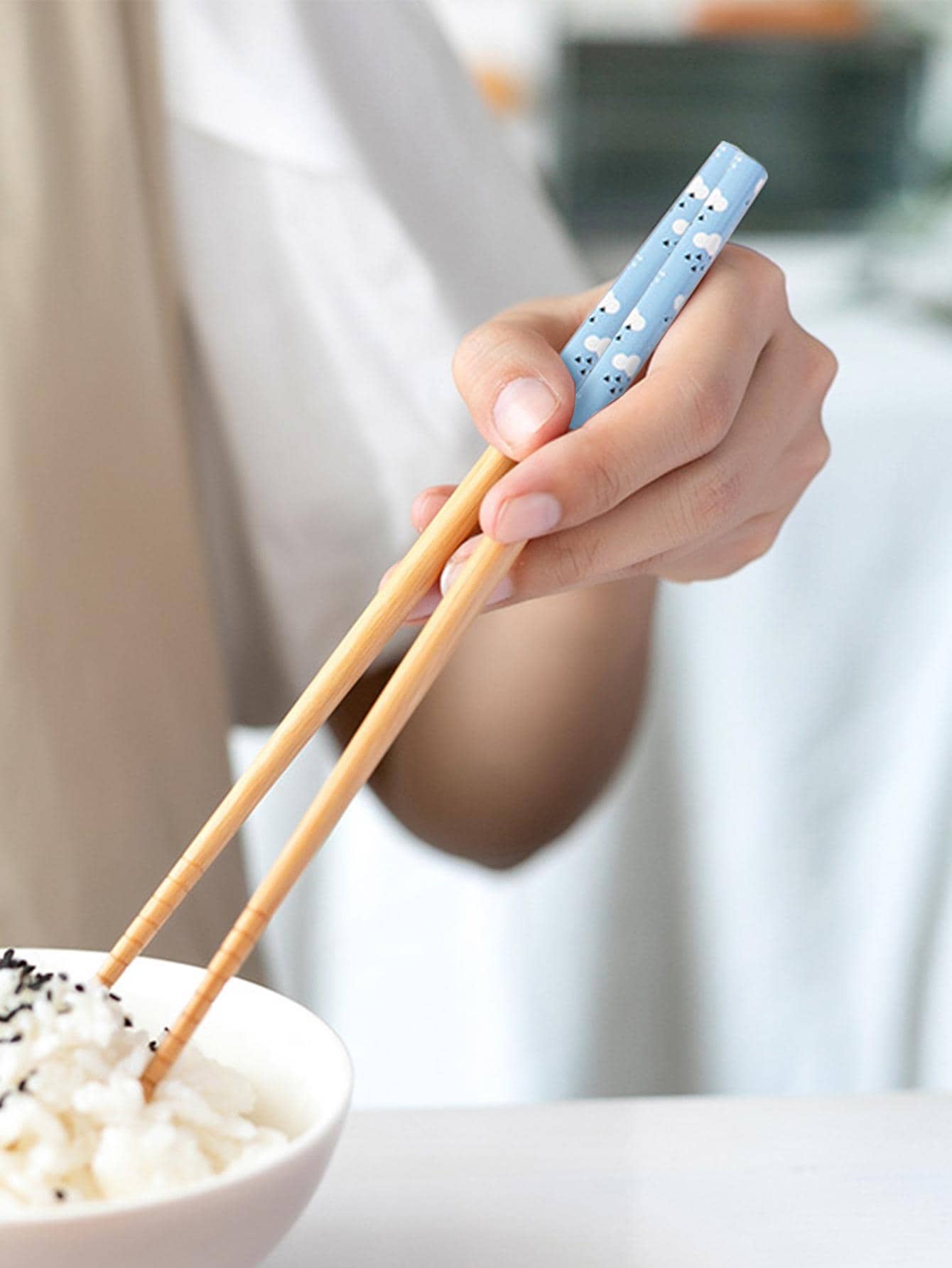 1 đôi Đũa Tre, Đũa Đồ Họa Hoạt Hình Dễ Thương Cho Nhà Bếp - Màu xanh lam - Xem 1