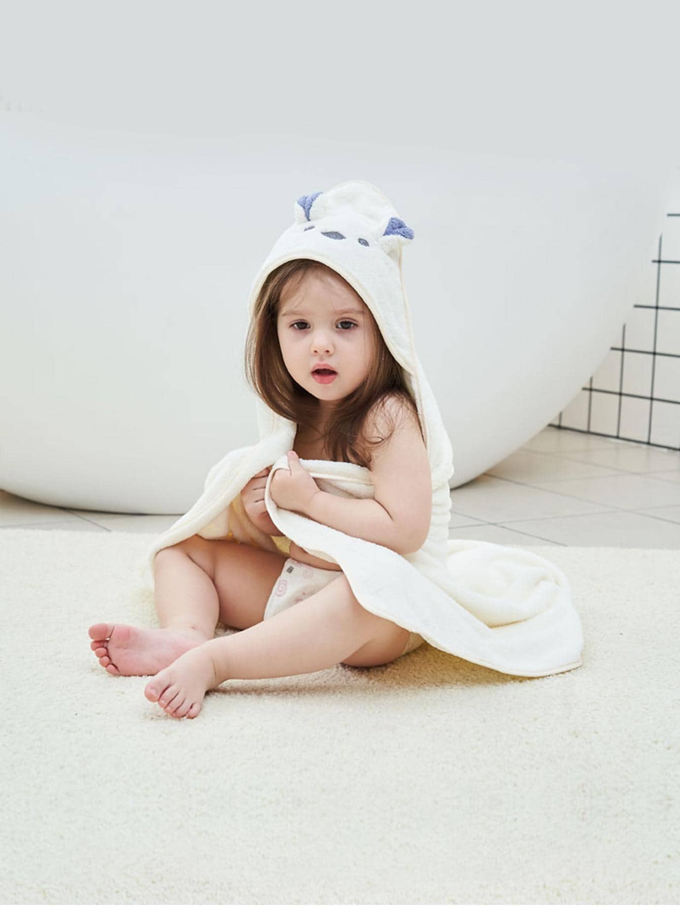 1入組兒童卡通熊毛絨浴巾可愛白色織物連帽兒童毛巾