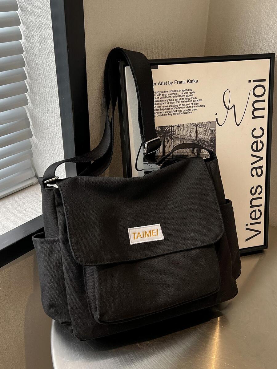 亞克力郵差包字母刺繡 - 黑色 - 查看 1