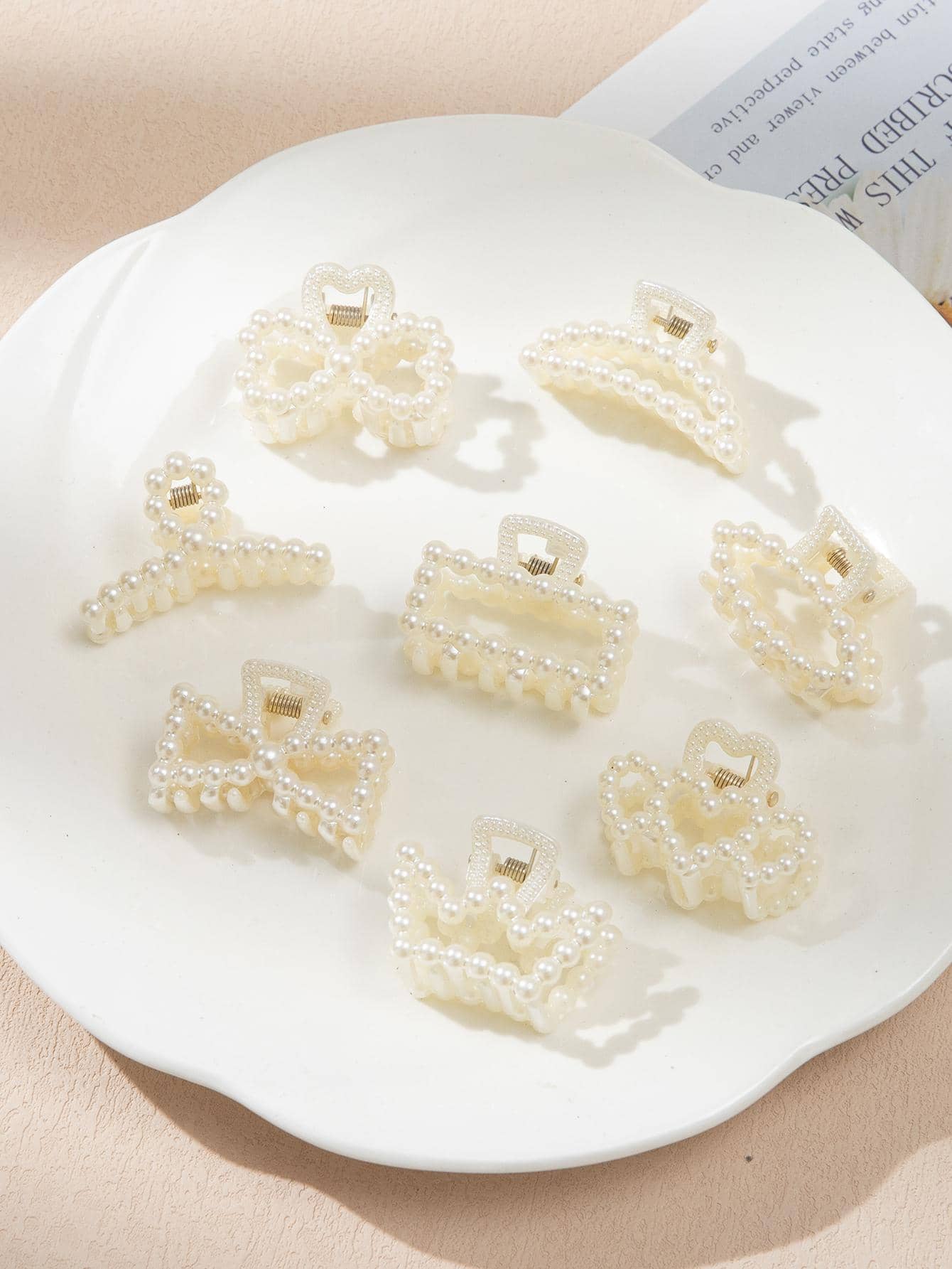 8 件仿珍珠装饰发夹优雅情人节爪夹发夹发夹发夹发夹发夹发夹，学校用品，学院，珍珠发饰秋冬蝴蝶结适合度假装女士 - 白色 - 查看 1