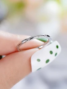 1枚优雅立方氧化锆戒指，适合女性佩戴，适合婚礼、订婚、周年纪念、派对、情人节礼物、送给妈妈的礼物、母亲节礼物。 - 銀色 - 查看 4