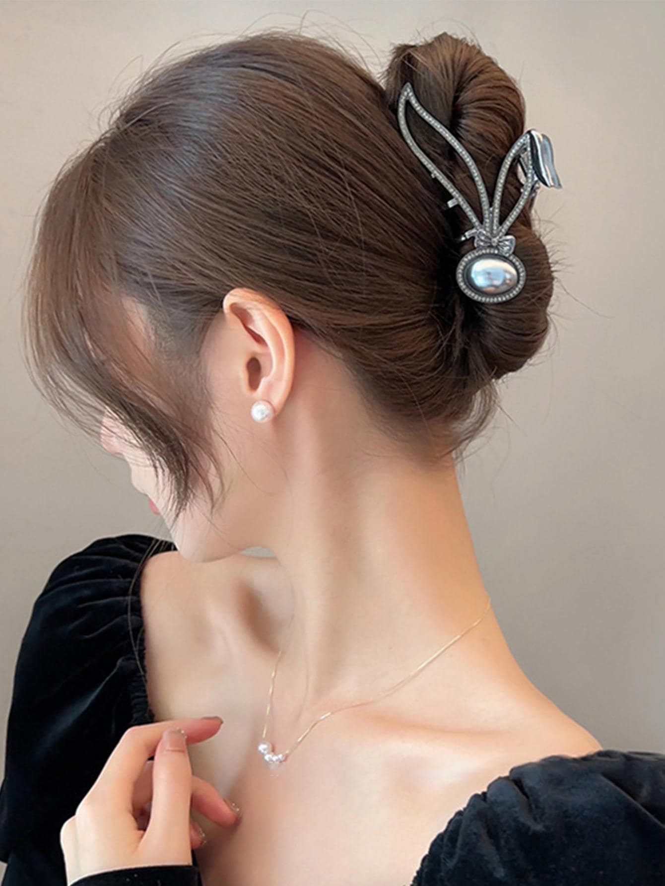 Faux Pearl Decor Rabbit Design Hair Claw - Nhiều màu - Xem 1