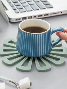 1入組隨機矽膠隔熱墊北歐鏤空防滑耐熱廚房餐墊 - 綠色 - 查看 1