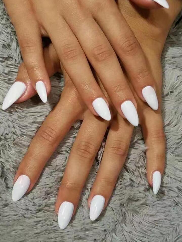 White Oval Nails 16819826294ee62e002f0650360658e09e9d33a175 Thumbnail 720x.webp