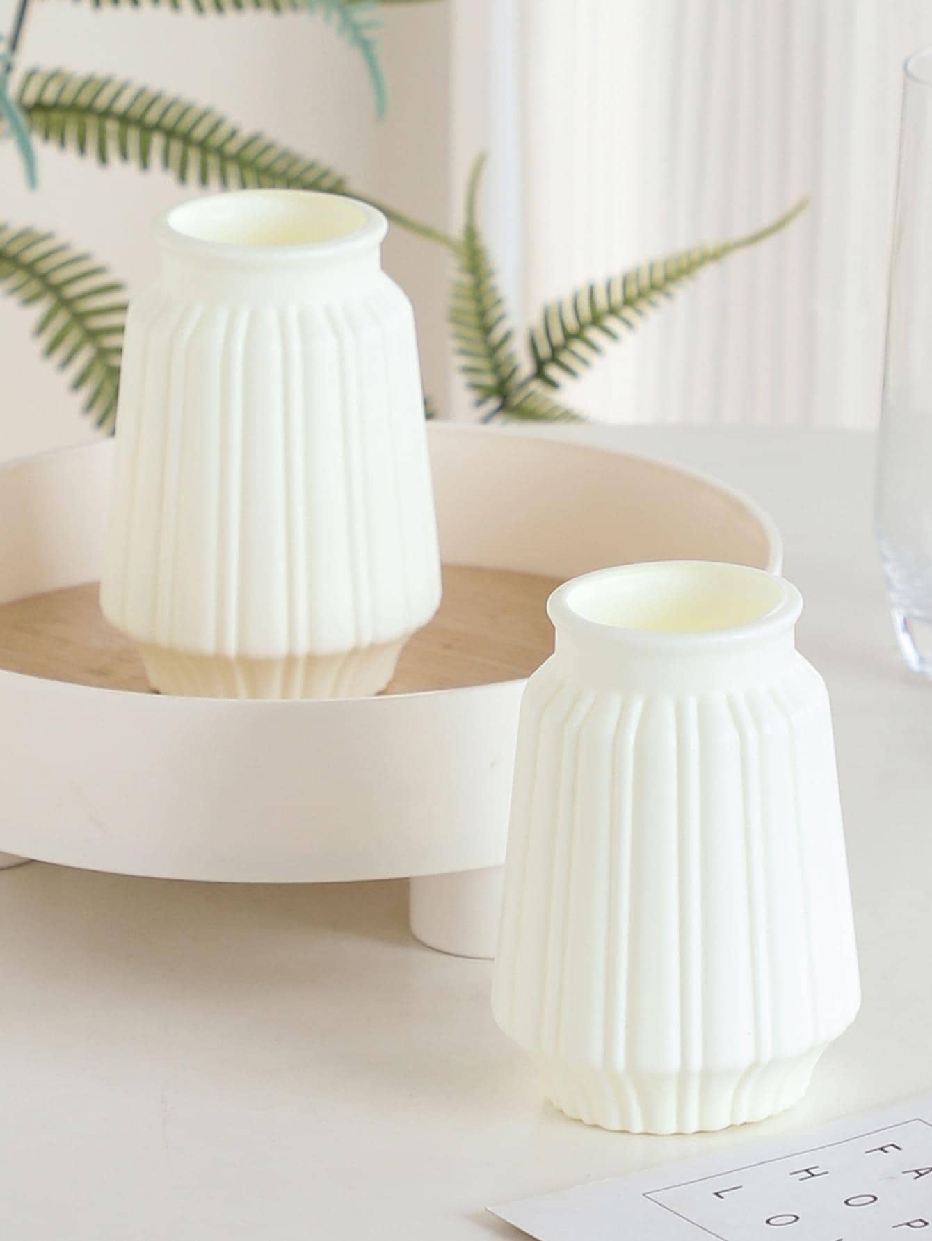 1pc Plastic Flower Vase - White - View 1