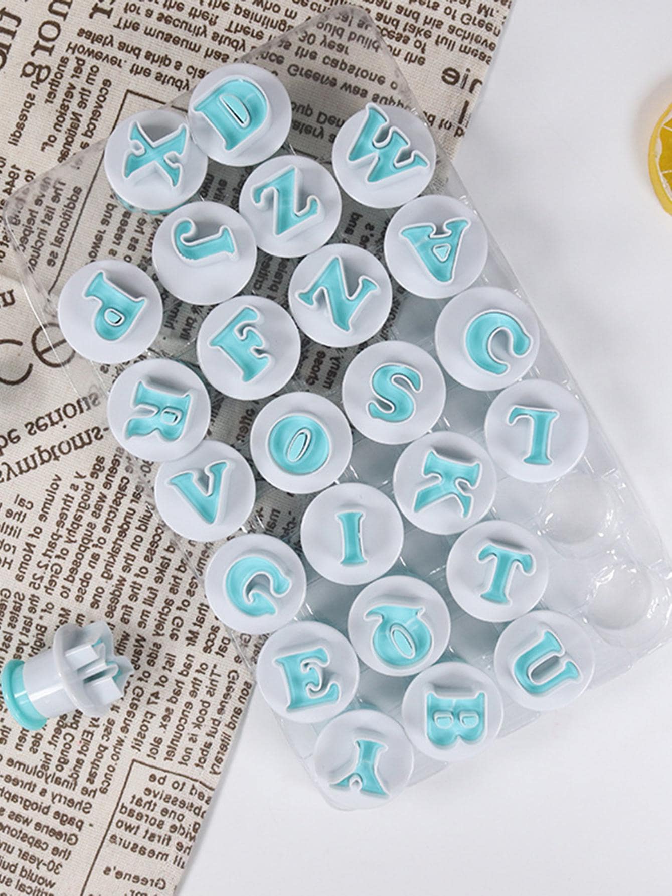 1入組字母圖案餅乾模具