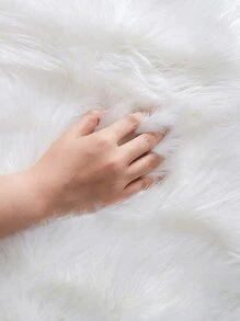 1件装柔软仿毛皮地毯，白色蓬松地毯，适用于客厅、卧室地面，可机洗，可用于椅子、沙发、床边，打造奢华现代家居装饰