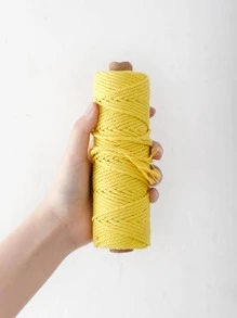 1個自然流蘇線編織純色麻繩（50米/卷,3mm厚）,非常適合蕾絲工藝品。手工麻繩提供自然白色、黑色、白色、粉紅色、淺藍色、淺紫色、姜黃色、綠色、酒紅色和橘色等多種顏色。它可以用於diy工藝、編織、懸掛盆栽、節日派對、婚禮裝飾等方面。 - 黃色 - 查看 5