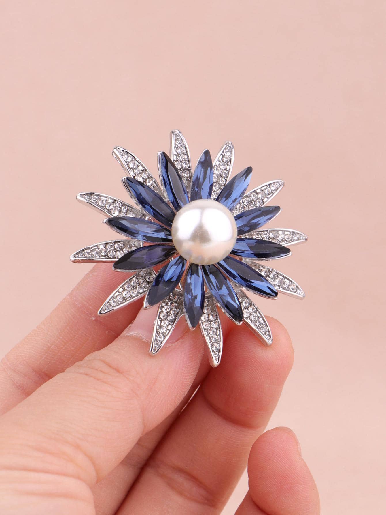 1 Pieza Broche Elegante De Aleación De Zinc Con Decoración De Perlas De Imitación, Diseño De Flor Con Diamantes De Imitación Para Mujeres Y Hombres Para Fiesta - Azul Marino - Ver 1