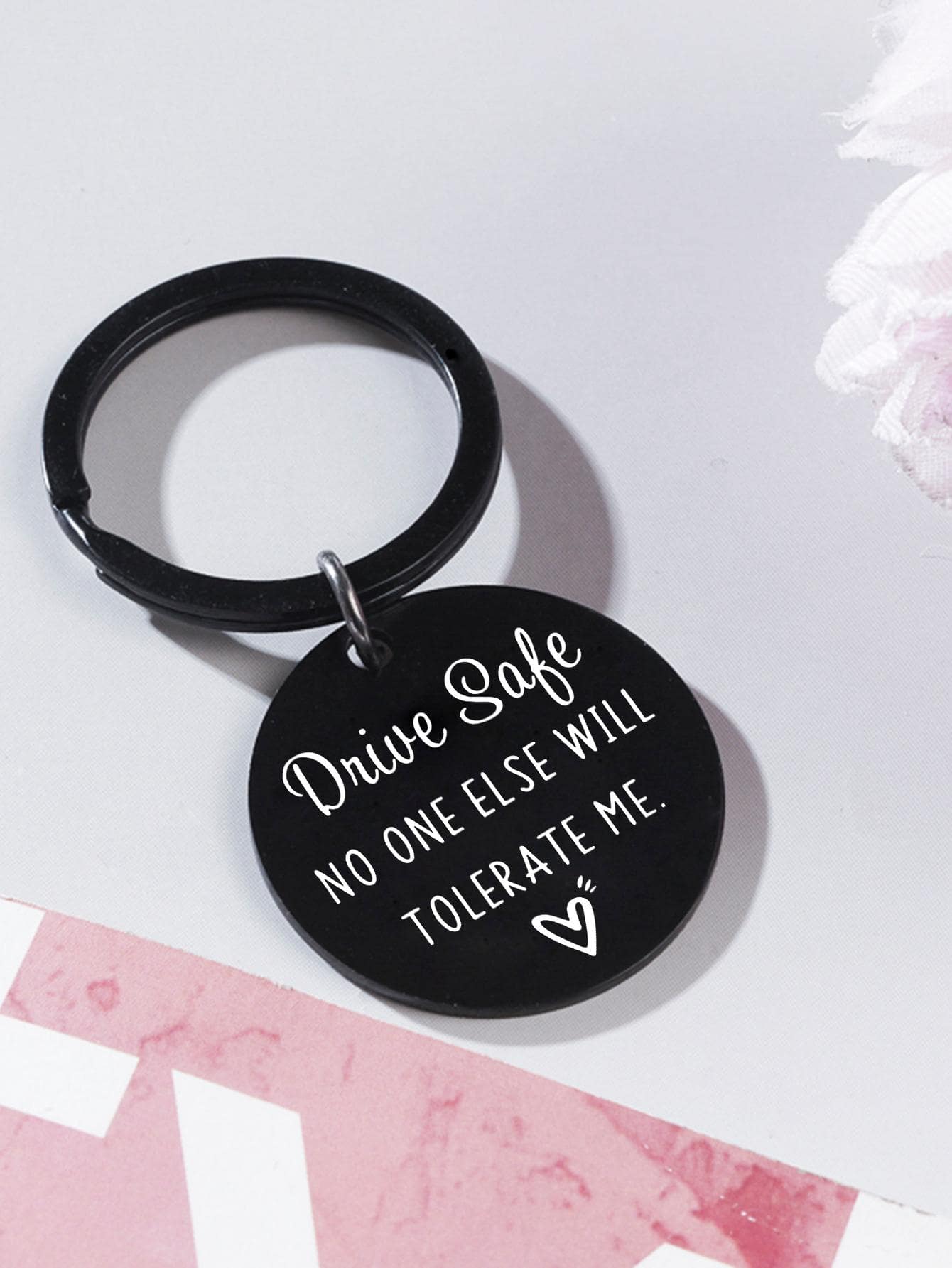 1入組男士標語圖形圓形吊飾休閒鑰匙扣男友禮物 - 黑色 - 查看 1