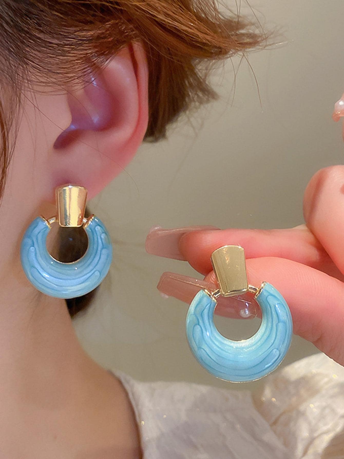 Andkiss Bông tai thả tròn hai tông màu - Màu xanh lam - Xem 1