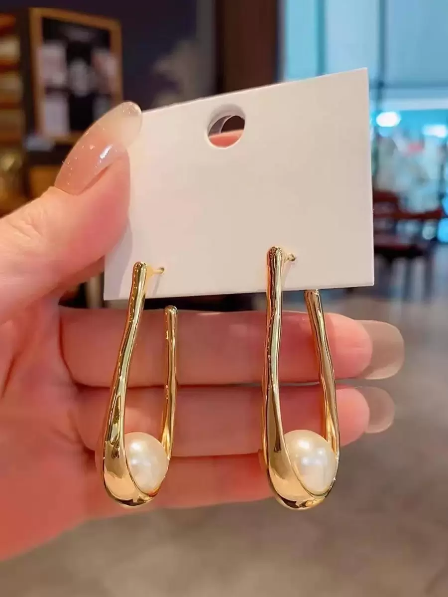 French Vintage Metallic Cold Tone Faux Pearl Big Drop Earrings For Women, Unique U-Shaped Design, High-End Ear Drop Jewelry With A Sense Of Style - Gold - View 1