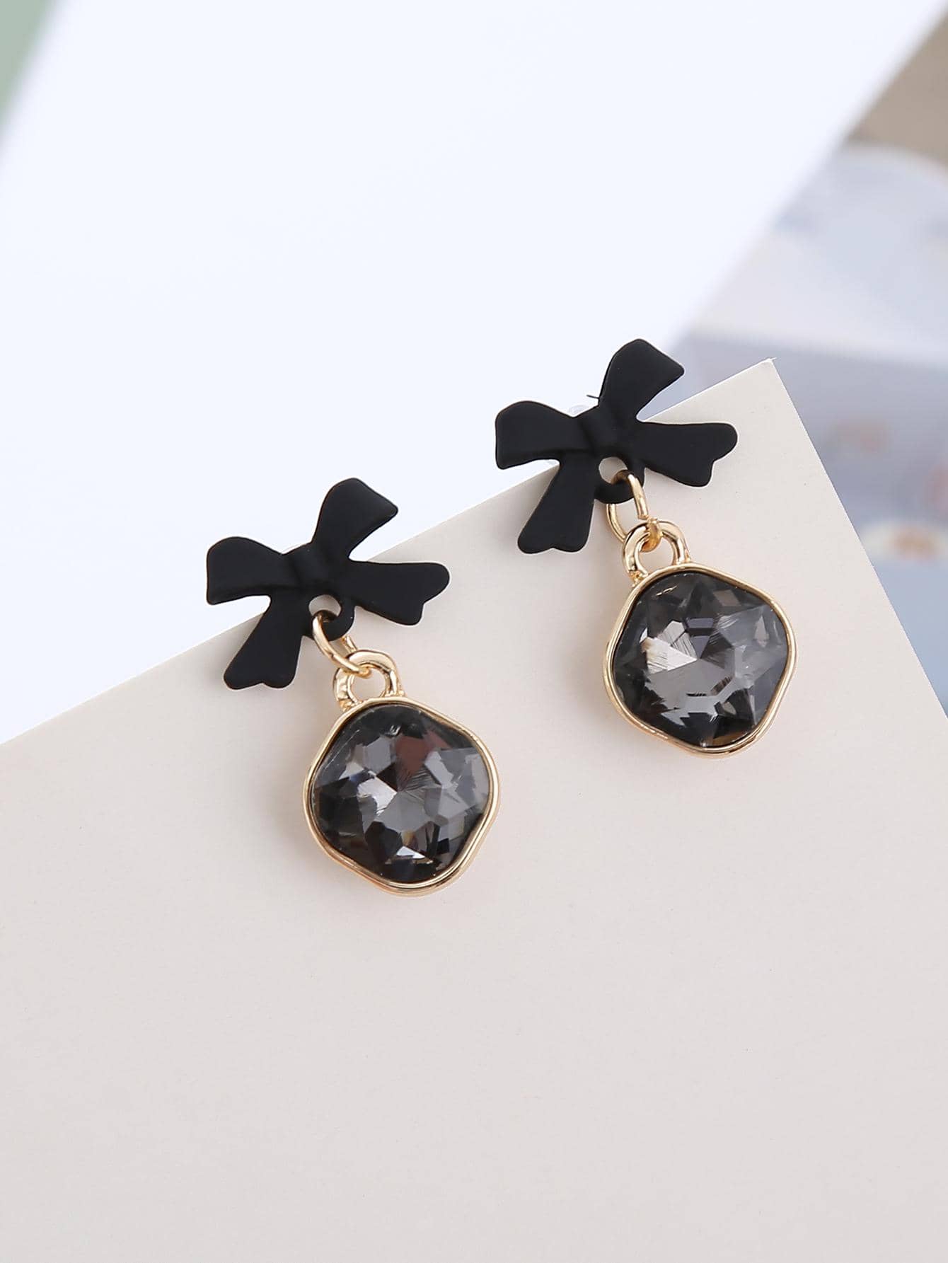 1 Đôi Thời Trang Hợp Kim Kẽm Đá & Nơ Thả Bông Tai Nữ Trang Trí Hàng Ngày - màu đen - Xem 1