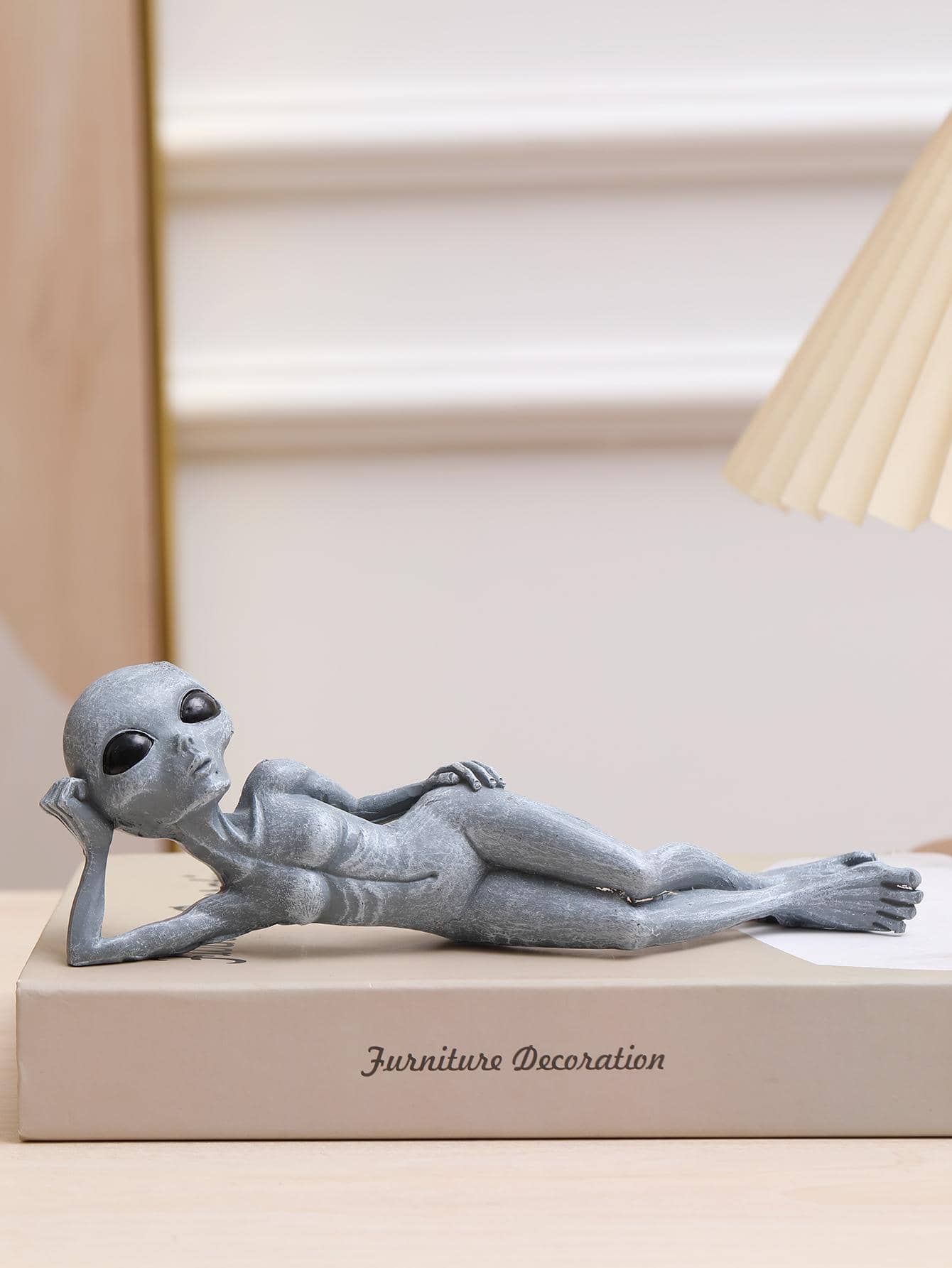 1入組ABS裝飾物件現代外星人造型家居裝飾工藝品 - 灰色 - 查看 1