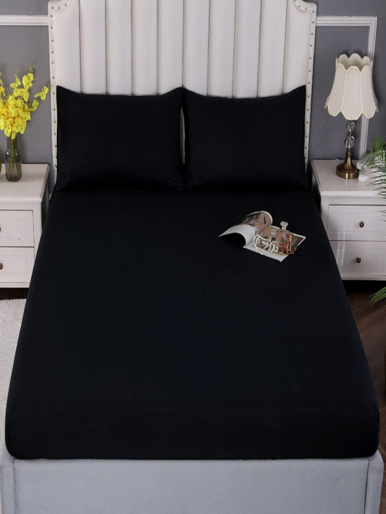 1pc Black Fitted Sheet, Minimalist Fabric Fitted Bottom Sheet For Home - Black - View 1