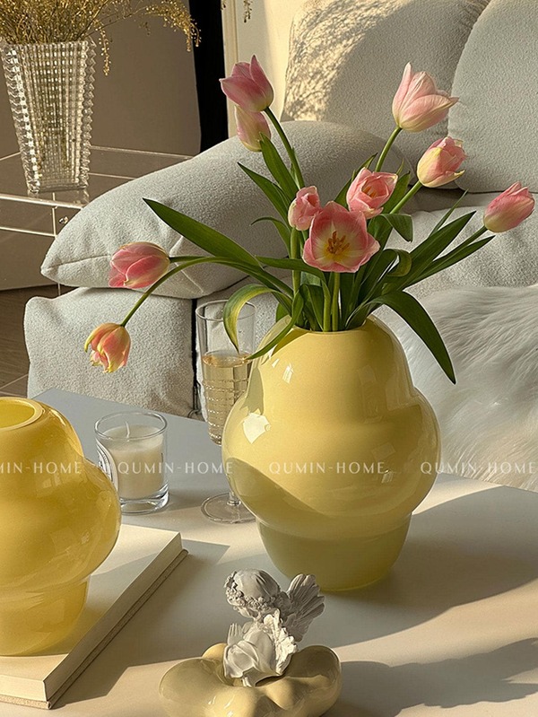 1pc Solid Color Yellow Flower Vase, Modern Glass Flower Arrangement