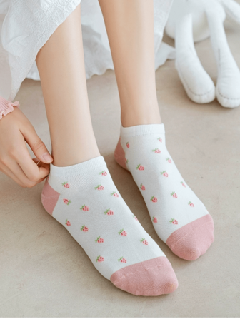 1pair Women Flower Pattern Sweet Style Ankle Socks For Daily Life