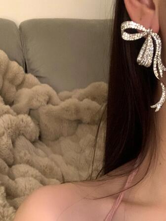 1對魅力四射鋅合金水鑽蝴蝶結耳釘適合女士適合派對